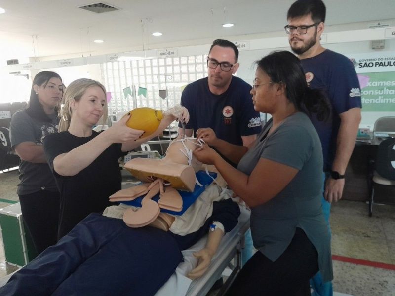 Equipes recebem treinamento de atendimento em parada cardiorrespiratória no AME